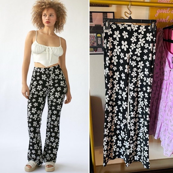 Urban Outfitters Floral Stretch Flare Pant - Picture 2 of 5